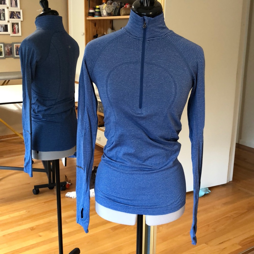 Blue Long-Sleeved Lululemon Zip-Front Top 4